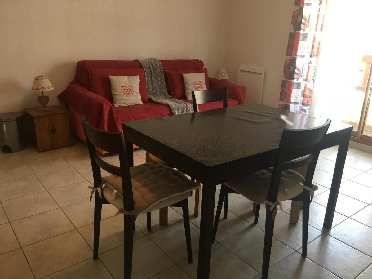 102 Les Sandia Apartment